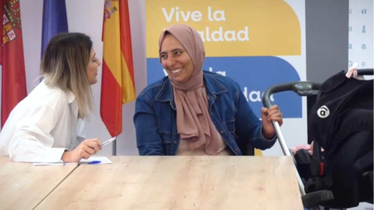 atención a mujeres + que emplea