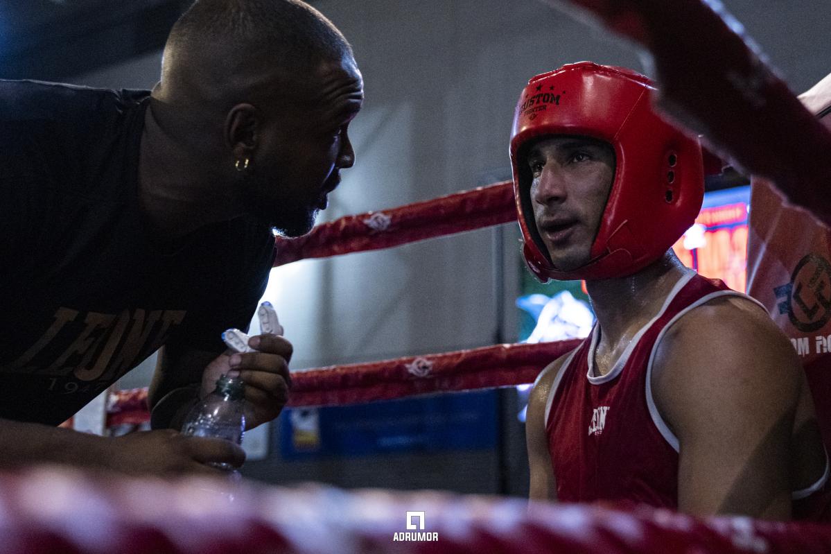 Mohamed y su entrenador boxeo