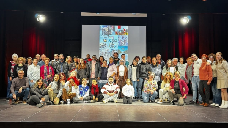 Microacciona 25 portada acto final