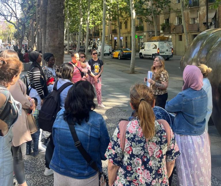 Salir del Círculo JUNTAS Y REVUELTAS. BARCELONA - MAYO, ABRIL mod 3