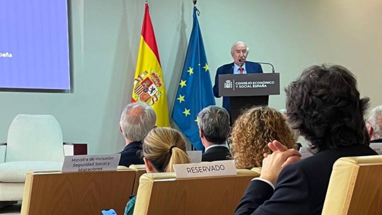 Juan Vives Ruiz: Consejero del CES de España y Presidente de la Comisión de trabajo encargada de la elaboración del Informe  CES