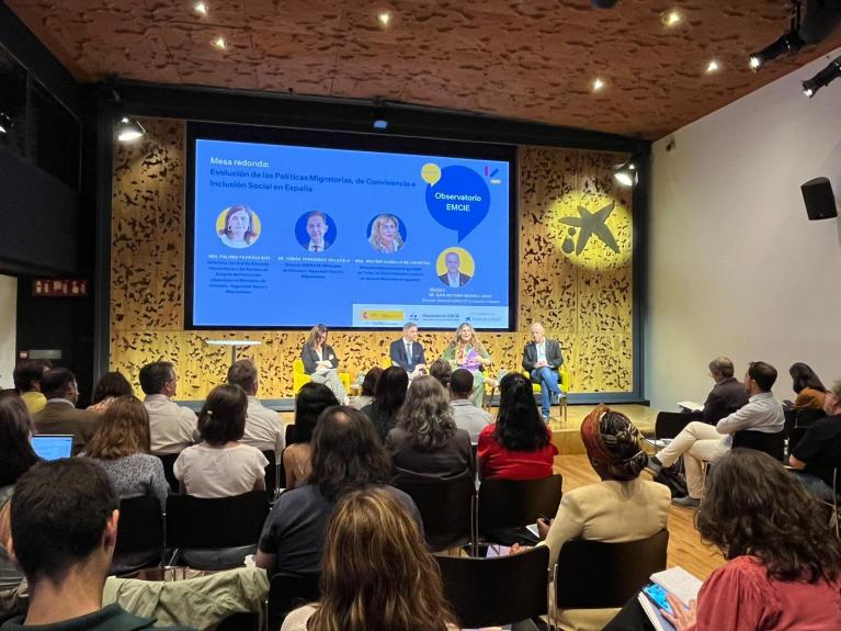 Mesa redonda: Evolución de las Políticas Migratorias, de Convivencia e Inclusión Social en España