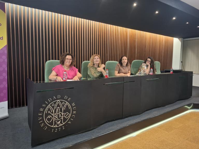 Mesa de experiencias Jornada Educando en Diversidad