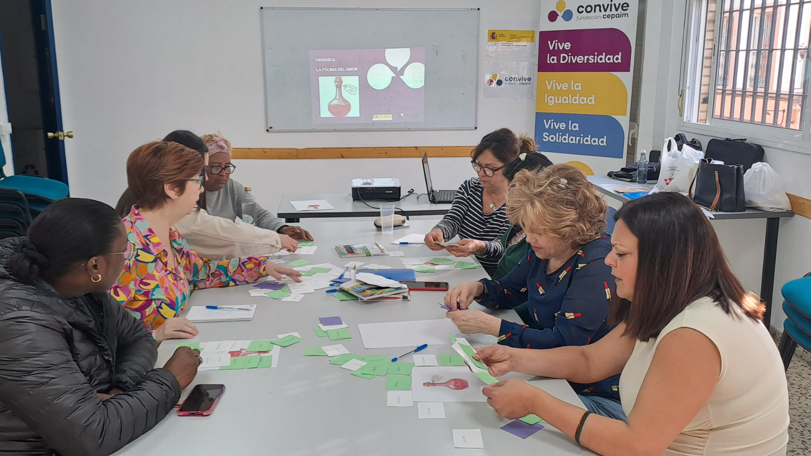 Mujeres Taller Bienestar Emocional del programa Salir Adelante