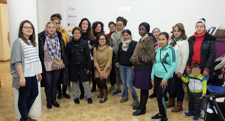 Desayuno Mujeres alicia Barquero Fundación Cepaim Adelante