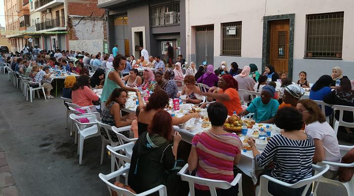 Convivencia fin del ramadán Fundacion Cepaim en Alzira
