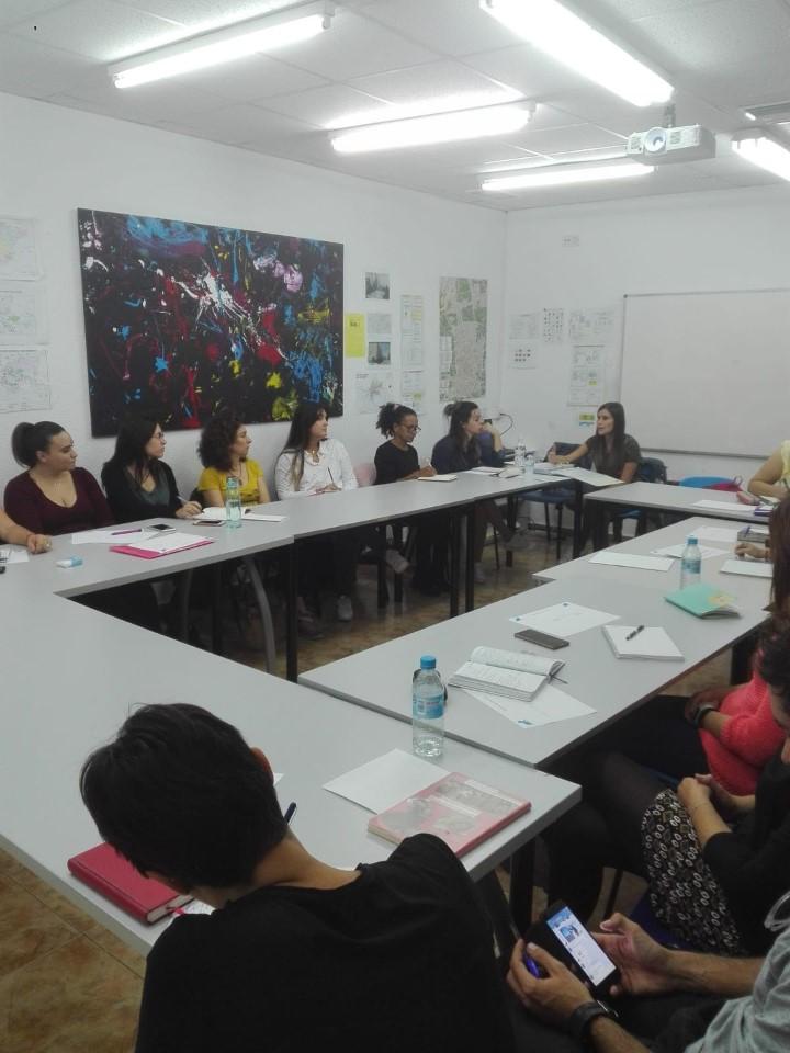 Los/as profesionales/as programa CaixaProinfancia se forman como dinamizadores/as de los talleres materno infantiles