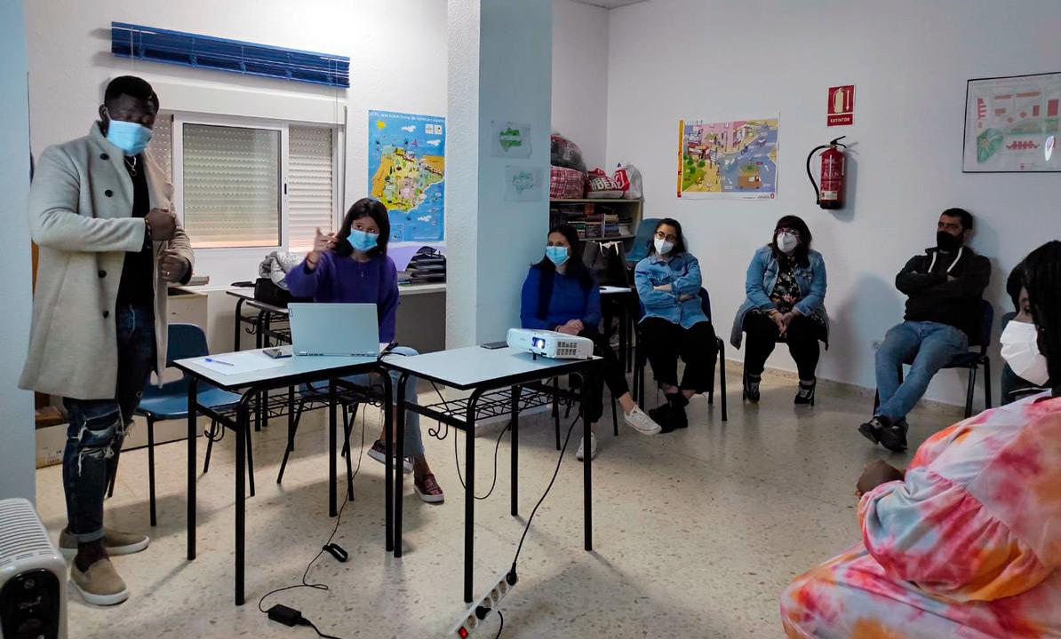 Huelva AcogidaHumanitaria TallerMigrantesDeSueños 1 marzo2021