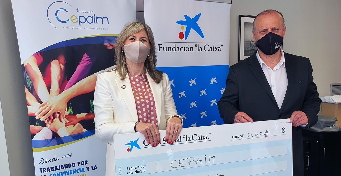 web Acto entrega cheque vivienda acogida mujeres vulnerabilidad Cepaim Fundacion la Caixa 4
