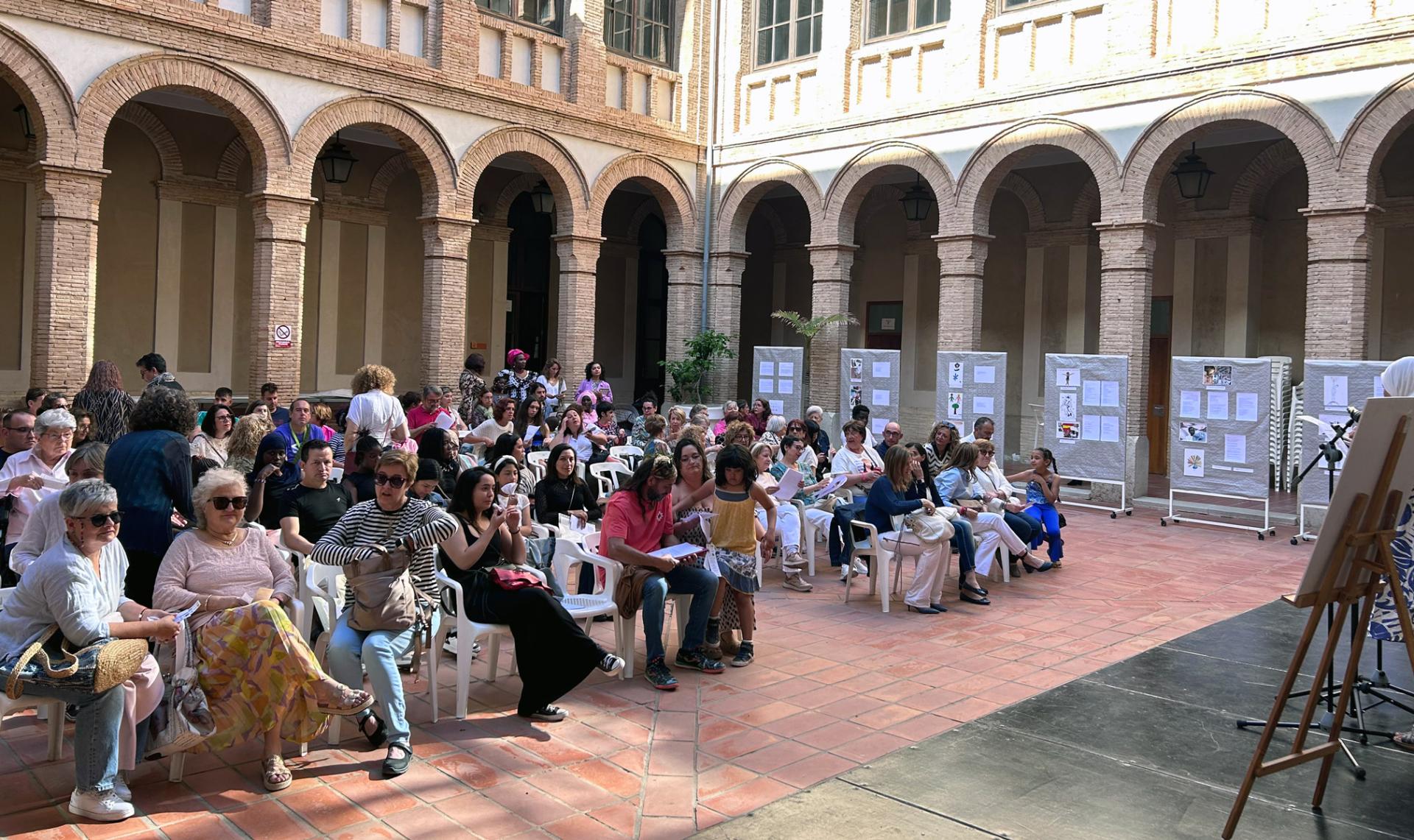 Alzira DonesIPoesia 00