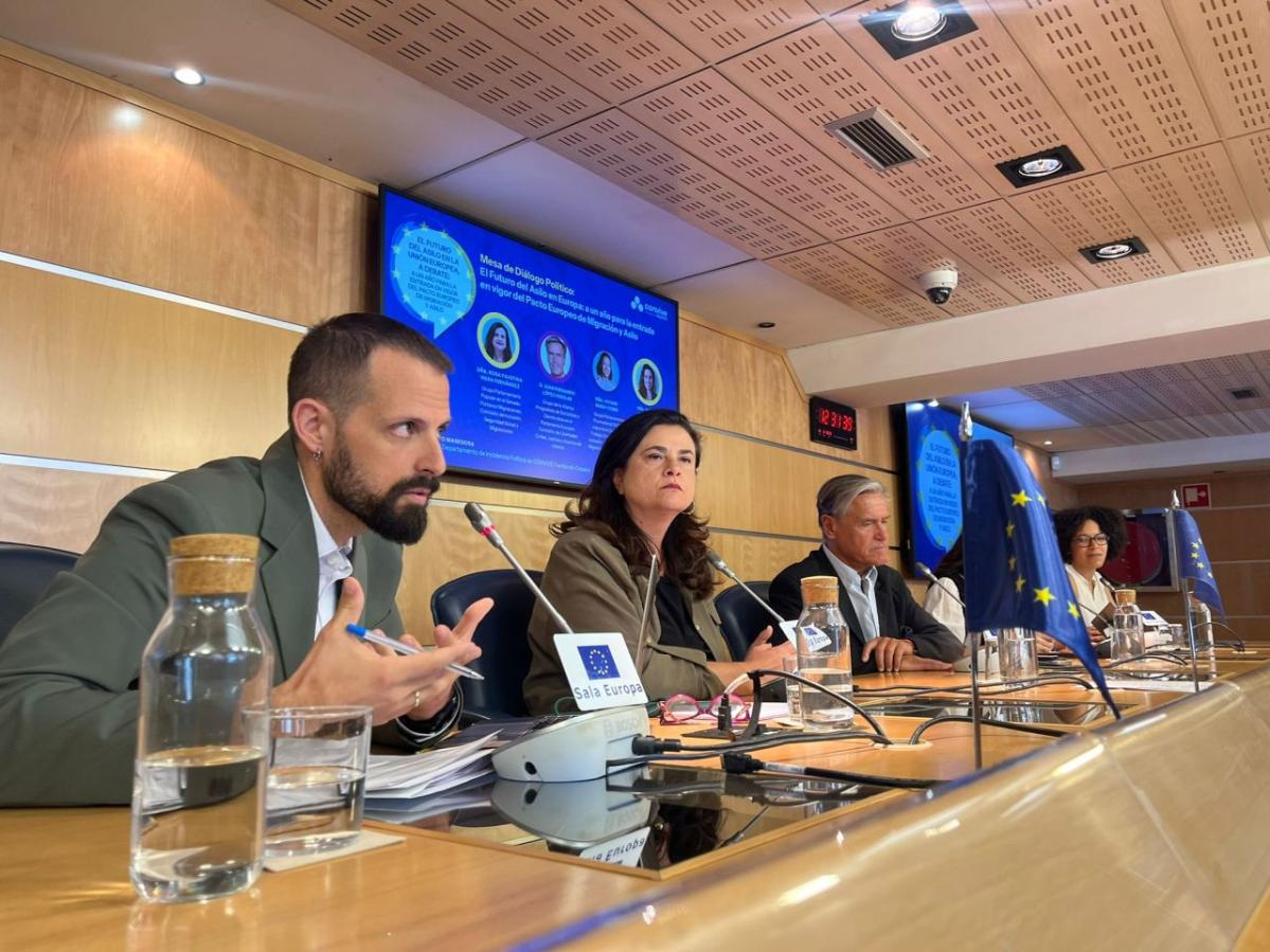 Mesa de debate Jornada 13 de junio