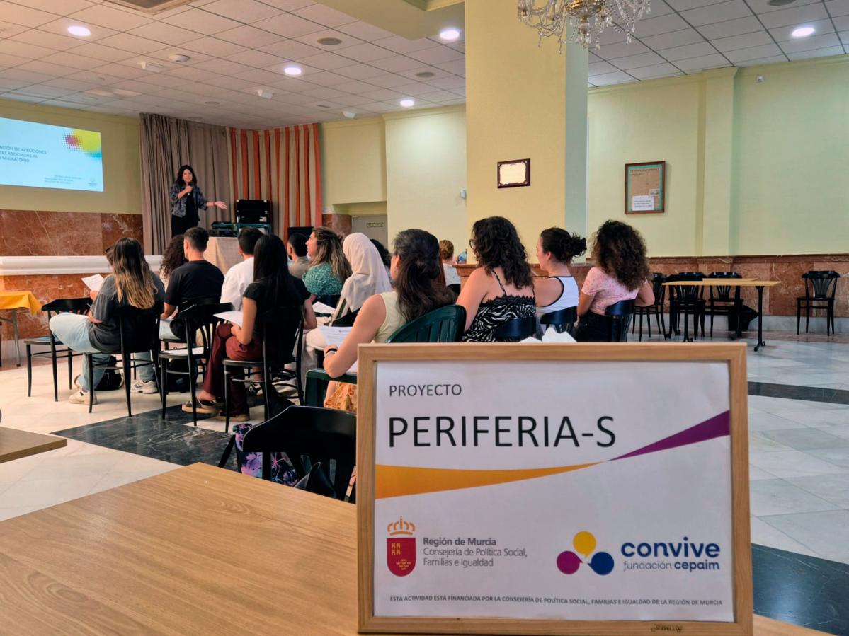 charla mujeres logo