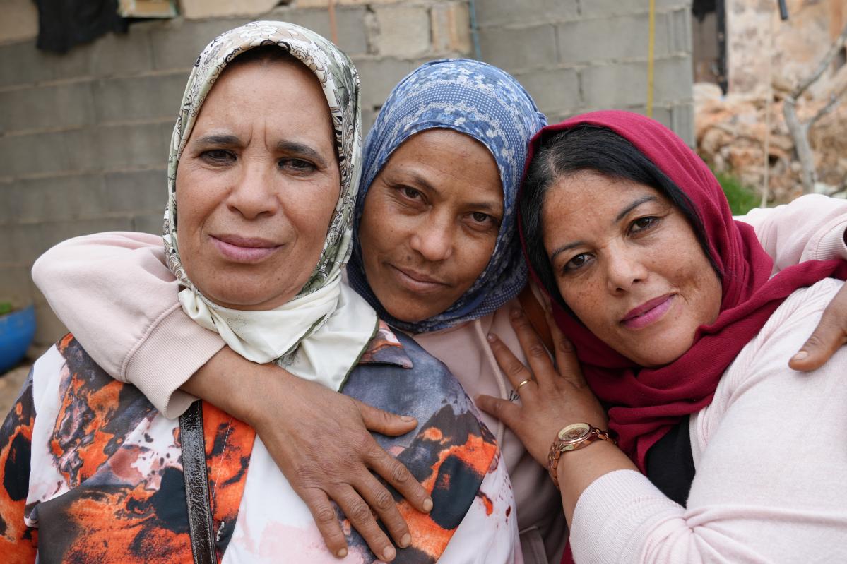FOTO DE TRES MUJERES