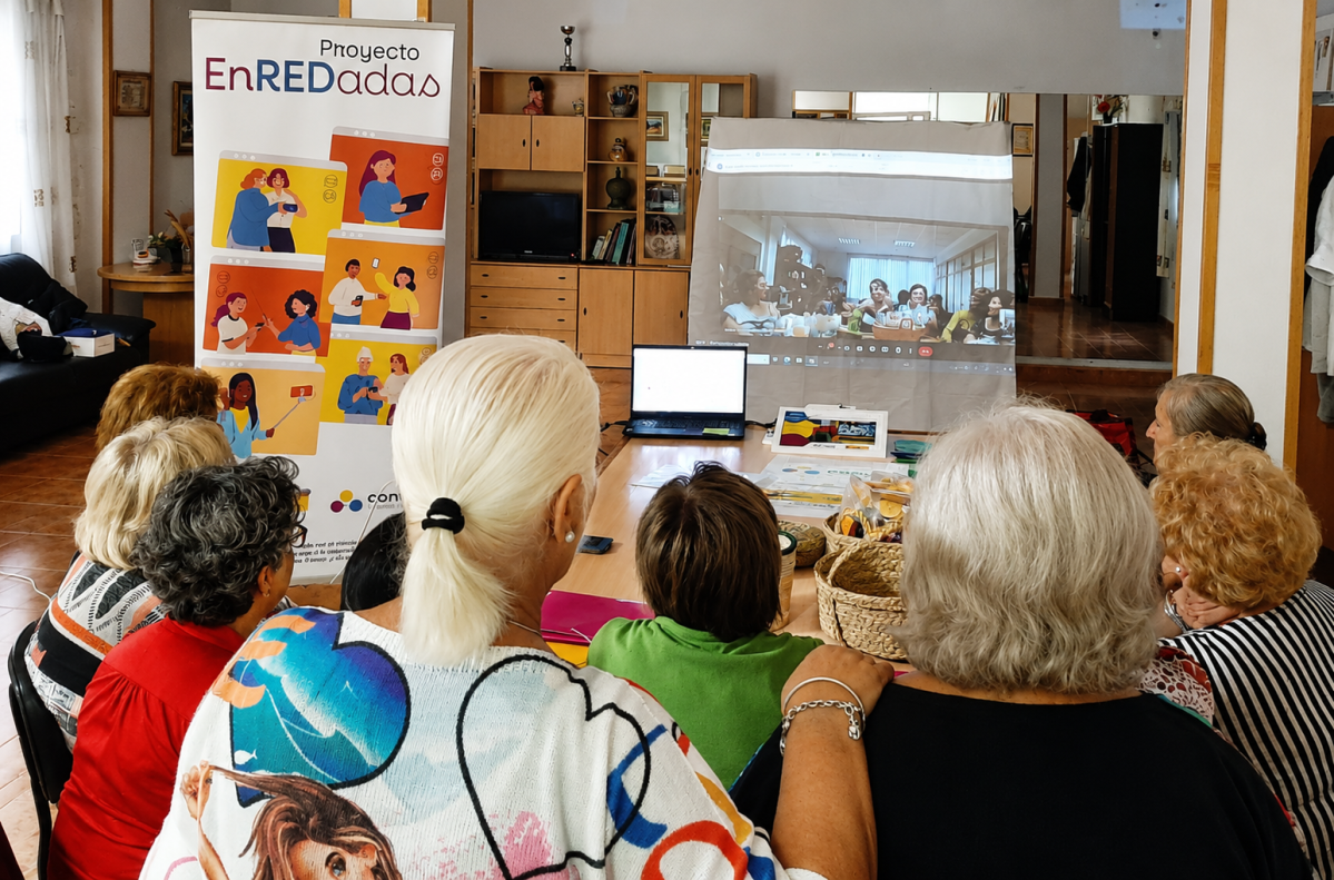 Mujeres en el proyecto enredadas en rural