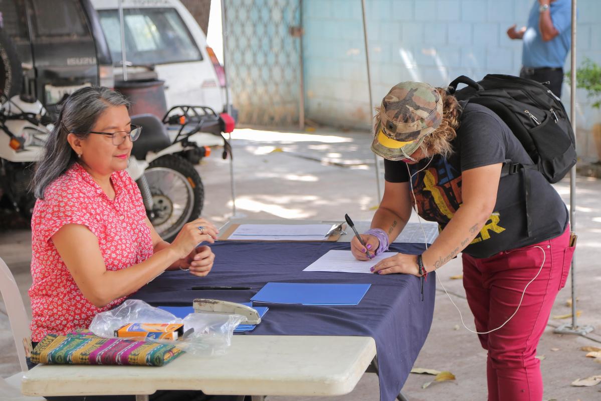 Cepaim promueve transparencia en Gautemala firma