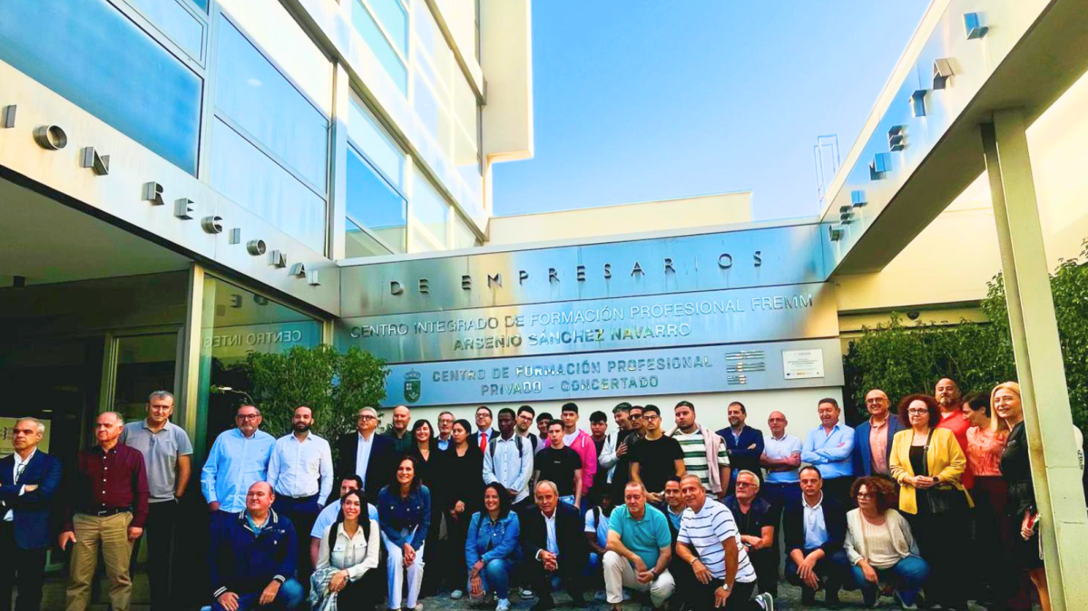 FREMM Murcia Taller Aprendices Autos con Fundación Mapfre
