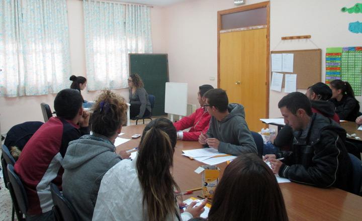 Proyecto Puzzle Cartagena actividad jovenes taller hab sociales