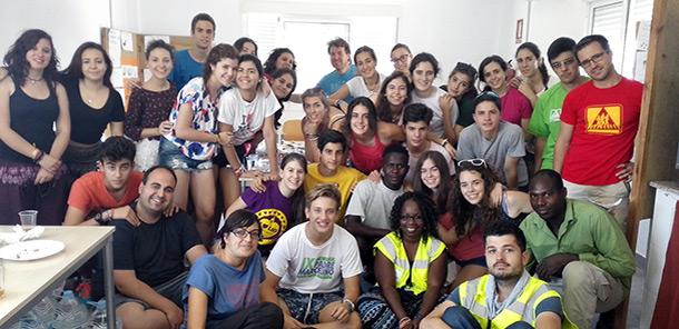 Foto grupo jornada sensibilizacion jovenes cepaim nijar