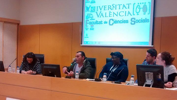 Charla Universidad Valencia Asentamientos Inmigracion Cepaim Valencia web