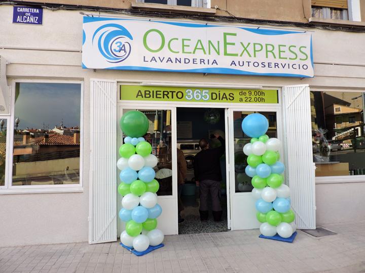 Inauguracion negocio lavanderia teruel cepaim emprende 2