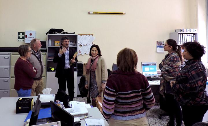 visita directora general igualdad y familia G Aragon cepaim Teruel 4