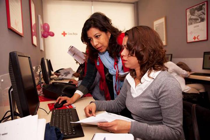 Sabadell  Tekla participant colaborador Cruz Roja