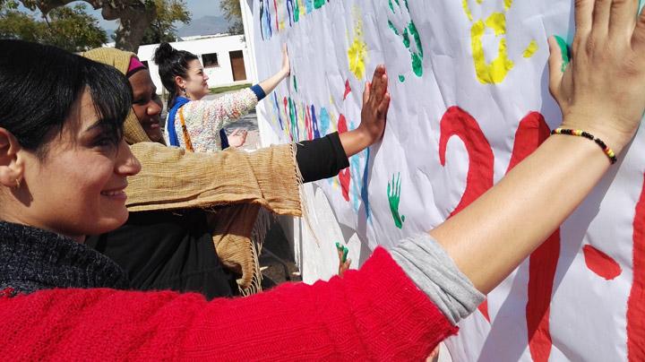 Manos contra el racismo Fundacion Cepaim Nijar jornada 21M
