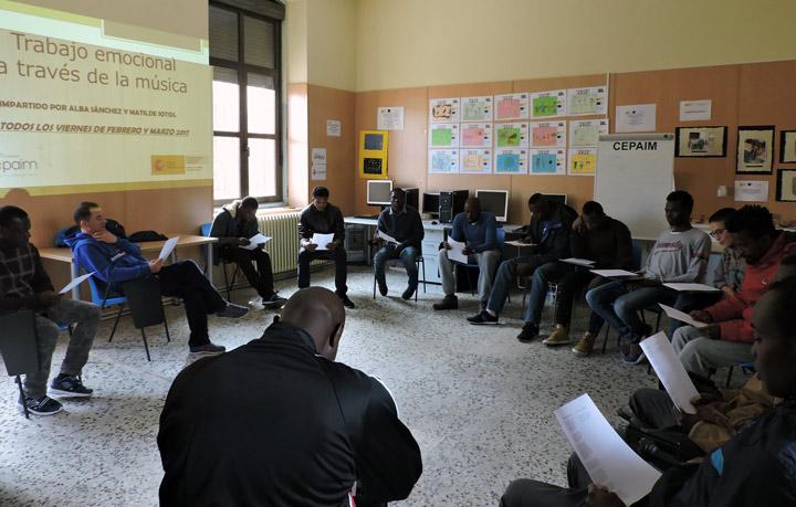 Taller Musicoterapia Fundacion Cepaim en Teruel