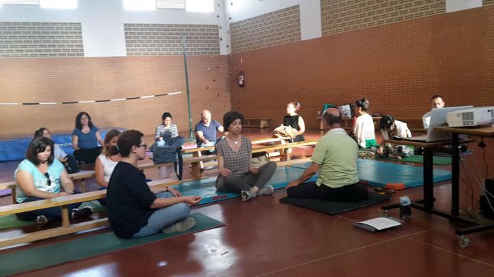 mindfulness para el profesorado Lepe Fundacion Cepaim CEIP Cesar Barrios y Rio Piedras