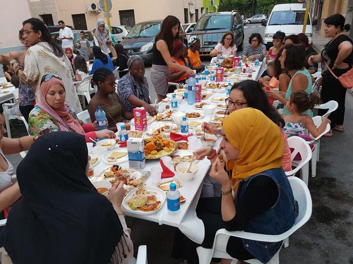 Convivencia fin del ramadán Fundacion Cepaim en Alzira2