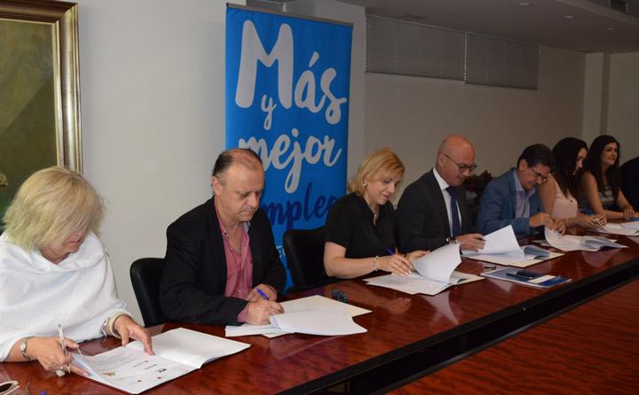 Frima protocolo Empleo CARM y entidades sociales