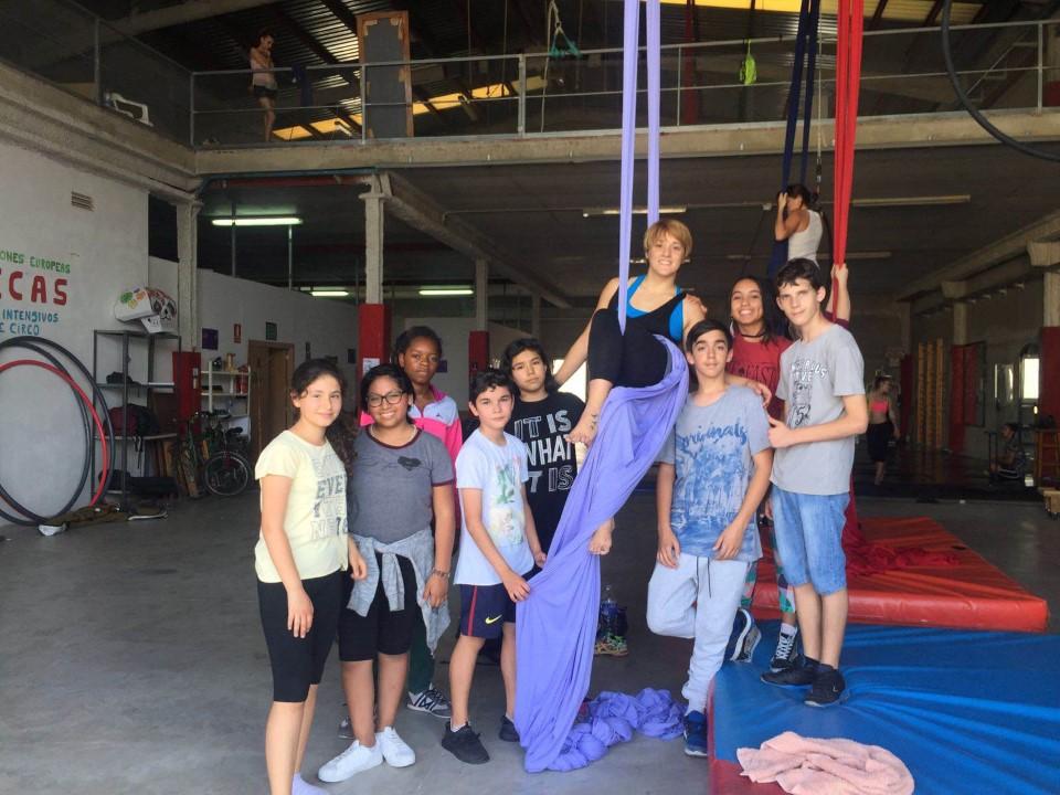 Tarde en Espai Circ con menores CaixaProinfancia en Valencia