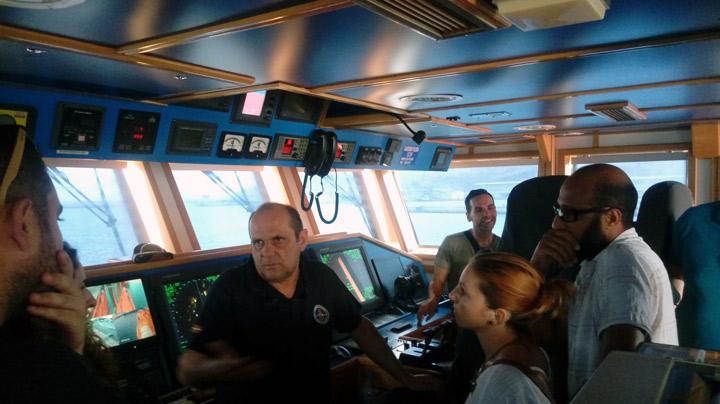 Sala mandos 2 visita guardamar Fundacion Cepaim en Nijar