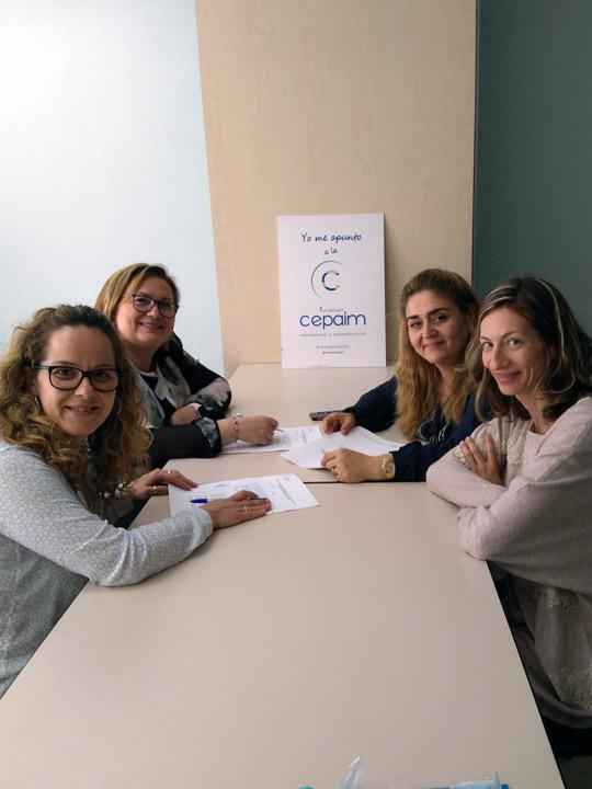 Firma convenio colaboración Fundacion Cepaim en Valencia Centro agathos formación