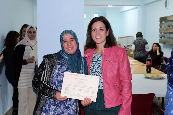 Fundacion Cepaim Molina de Segura entrega de diplomas Programa Adelante Alicia Barquero2
