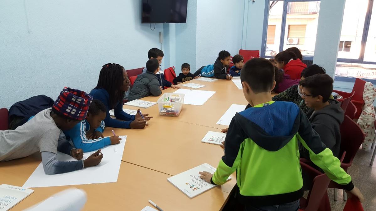 Empiezan el taller educativo familiar “Aprender juntos, Crecer en Familia” en Molina de Segura (Murcia)