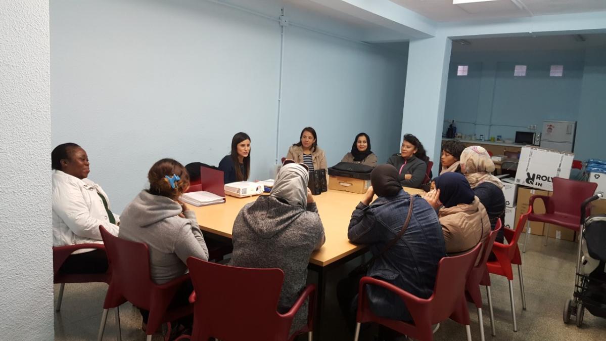 Empiezan el taller educativo familiar “Aprender juntos, Crecer en Familia” en Molina de Segura (Murcia)