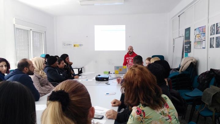 Taller denegacion PI fundacion Cepaim en Sevilla3