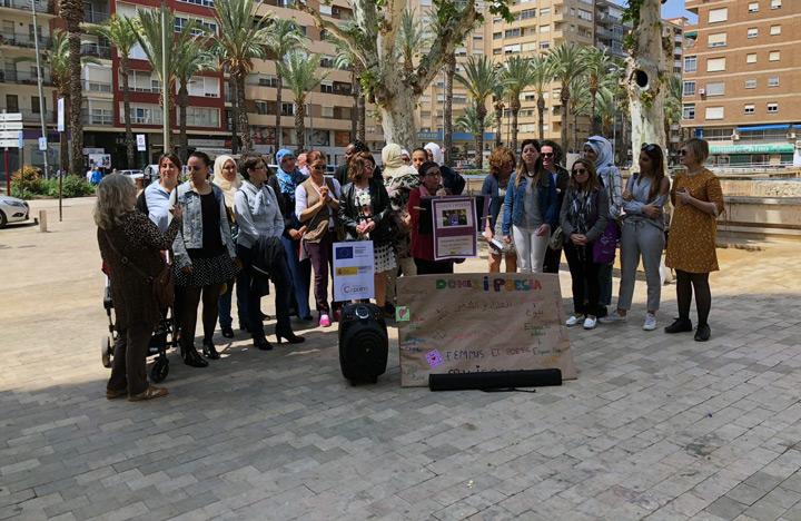Donesipoesia FundacionCepaim Amnistia Alzira abril2018 1