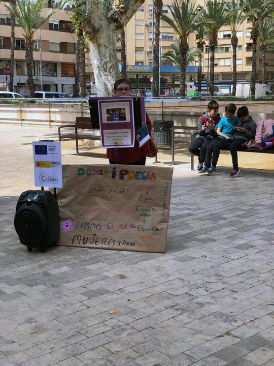 Donesipoesia FundacionCepaim Amnistia Alzira abril2018 3