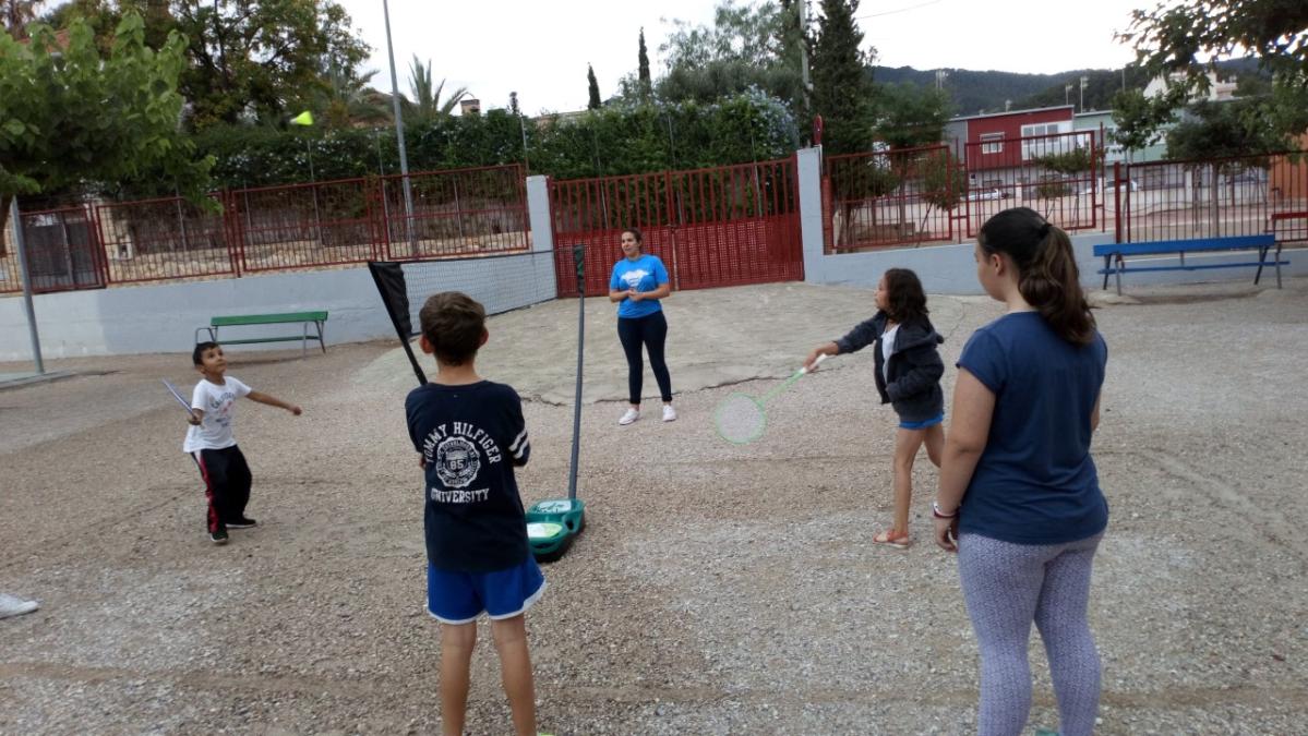 Fomentamos la alimentación saludable y el deporte en el programa CaixaProinfancia en Murcia