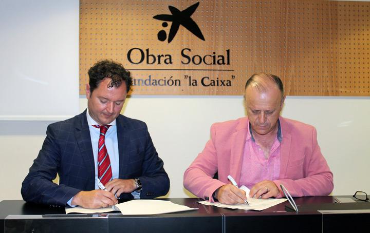 firma convenios lucha contra pobreza 2018 caixa cepaim almeria el ejido murcia 2