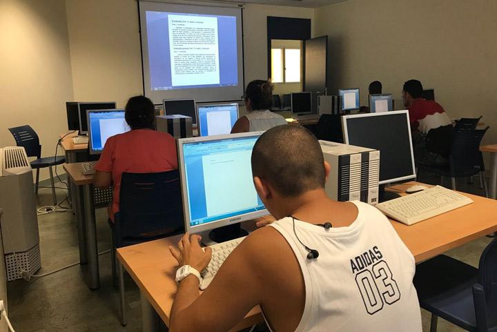 ClasesInformaticaBasica Actua FundacionCepaim Lorca agosto2018 1