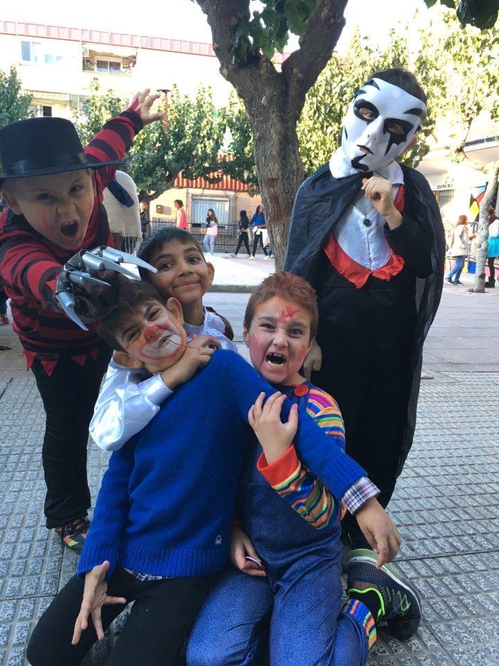 Celebración de Halloween con los y las menores del programa CaixaProinfancia en Murcia