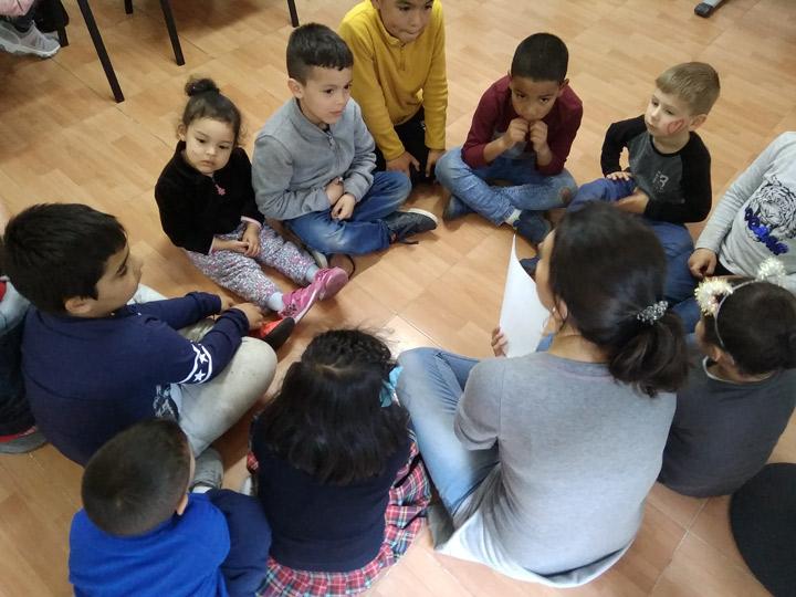 Familias 2 ActividadesComunitarias Macarena Cepaim febrero2019