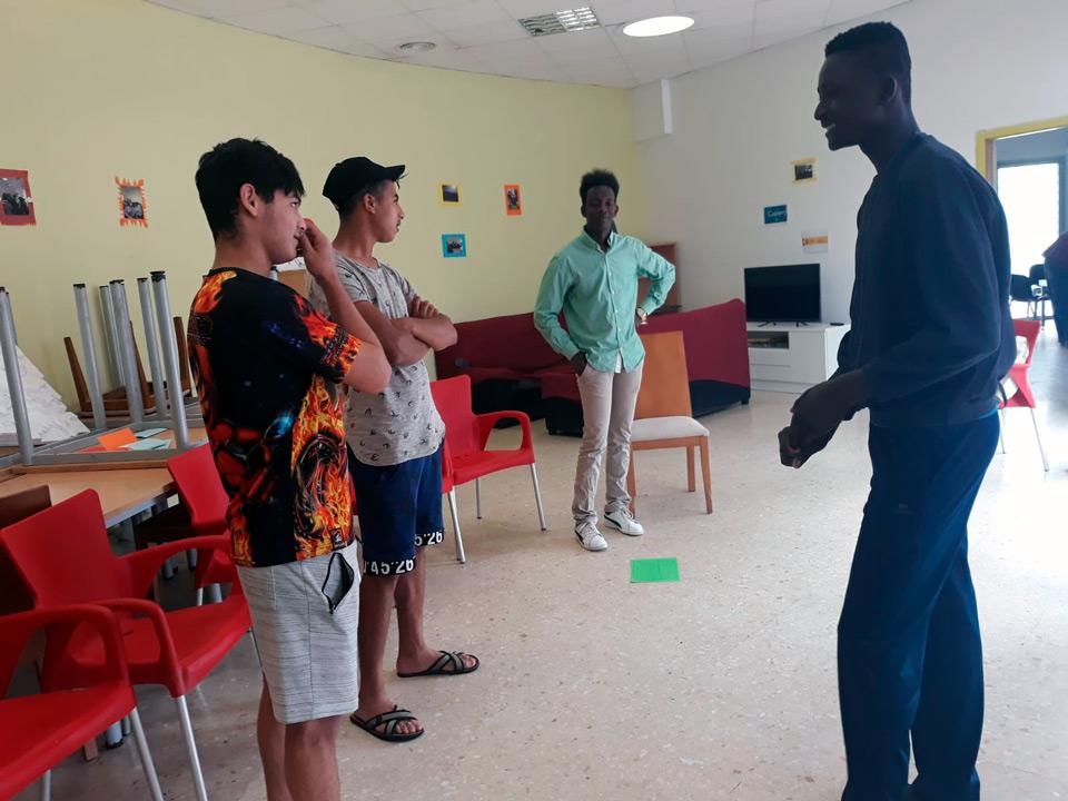 Nijar DispositivosAcogida 4 teatrosocial trata 2019