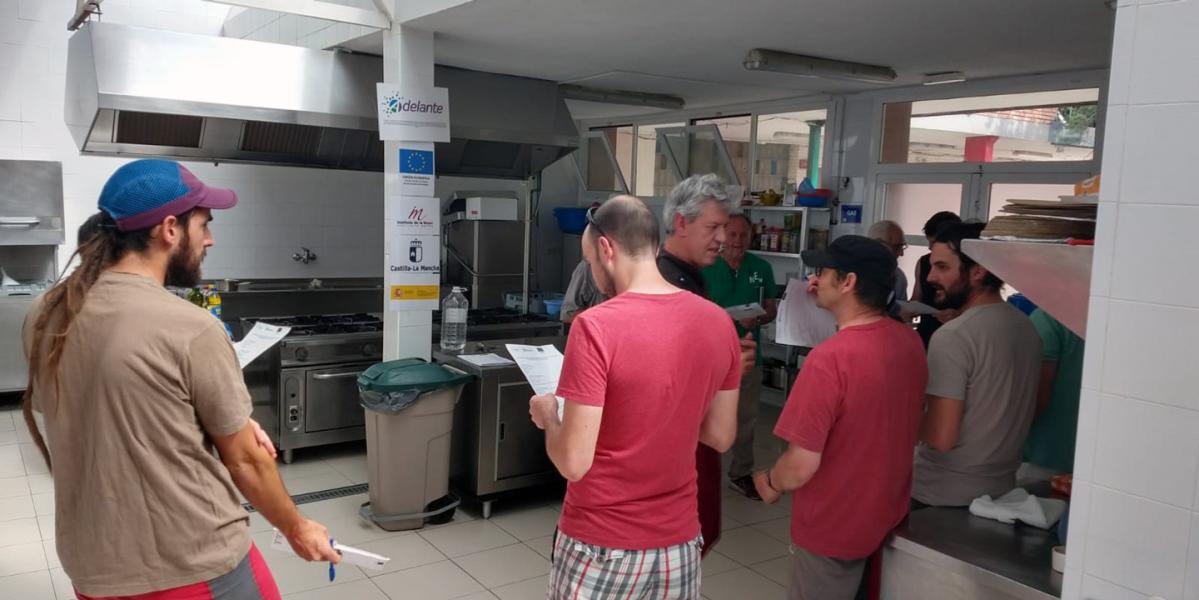 MolinaAragón Adelante 1 CocinaHombres cuidados junio2019