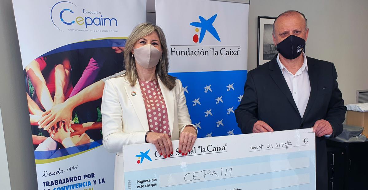 web Acto entrega cheque vivienda acogida mujeres vulnerabilidad Cepaim Fundacion la Caixa 4