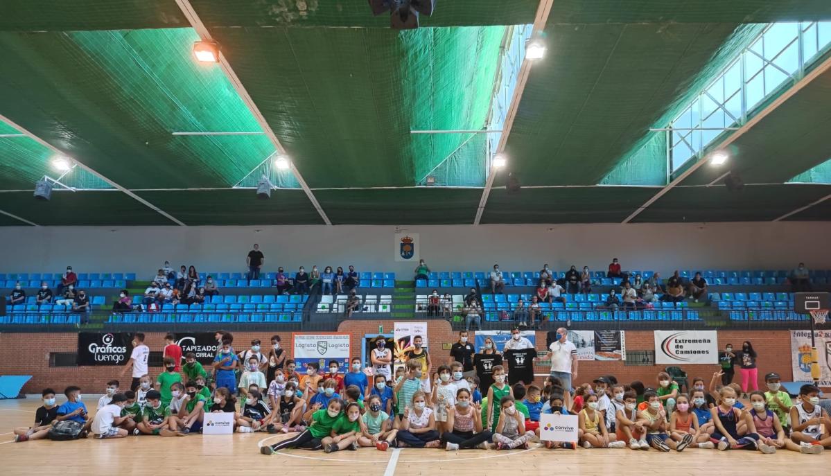 12 DOMINGO 19 BALONCESTO CANTERA