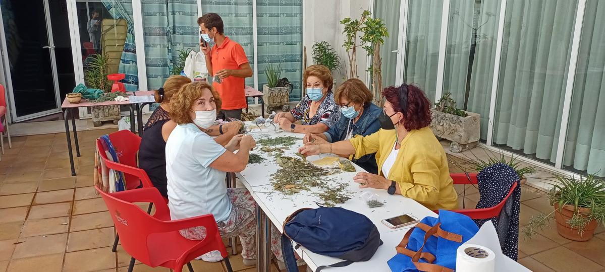 6 JUEVES 15 HUERTO ECOLÓGICO